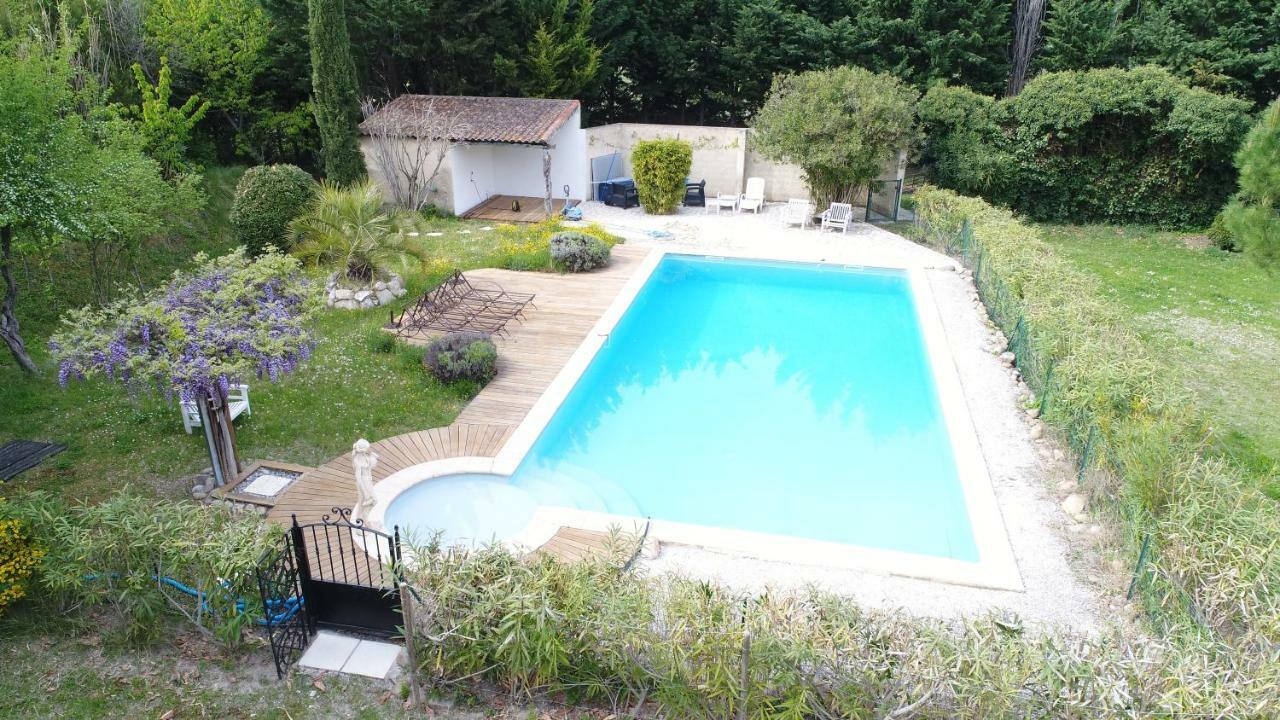 Mas Seraphin LʼIsle-sur-la-Sorgue Exterior foto